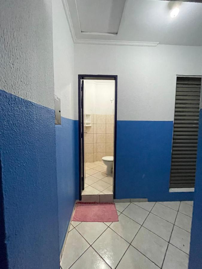 Portaria E Circulacao De Hospedes So Ate 23 Horas - Reabre As 5 Horas - Compartilhado Tompell Hostel Ponta Porã Eksteriør billede