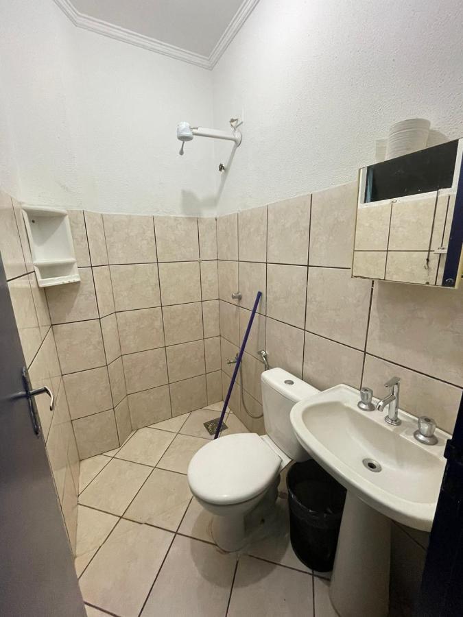 Portaria E Circulacao De Hospedes So Ate 23 Horas - Reabre As 5 Horas - Compartilhado Tompell Hostel Ponta Porã Eksteriør billede